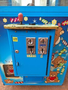 Hraci automat - 2