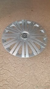Poklice  Toyota 16" - 2