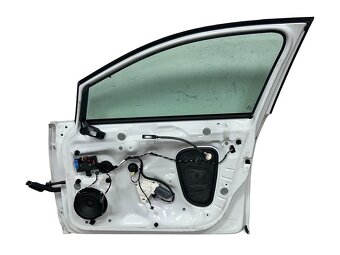 Pravé přední dveře bílá metalíza LC9A VW Golf 7 kombi 2016 - 2