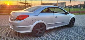 Opel Astra Twintop 1,9 CDTI 110kW, cabrio - 2