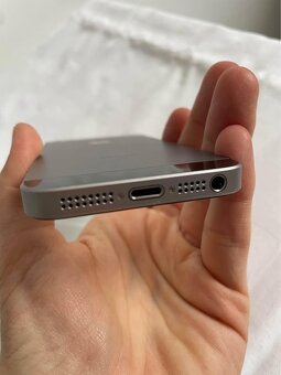 iPhone SE - 2