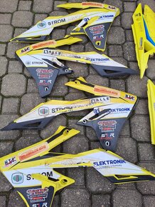Plasty Suzuki RMZ 450 - 2