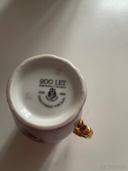 Prodam porcelánoví hrneček ze zlatou a malovanou malbou - 2