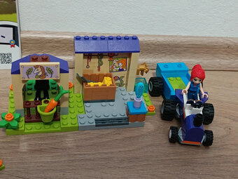 LEGO Friends 41361 Mia a stáj pro hříbata - 2