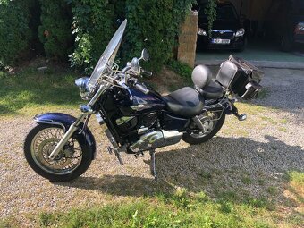 Honda 1100 shadow - 2