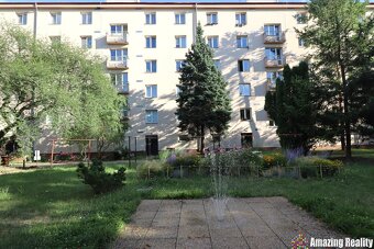 Pronájem bytu 3+1, 73 m2, v ulici Na Hroudě, Praha- Strašnic - 2