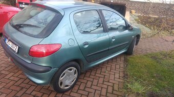 Peugeot 206 zelený - 2