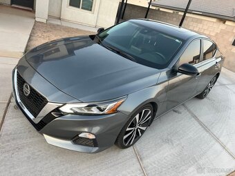 2022 Nissan Altima Sr - 2