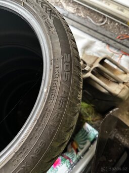 Nokian 205/45 R17 zimní - 2