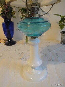 pěkná dekorativní funkční petrolejová lampa - 2