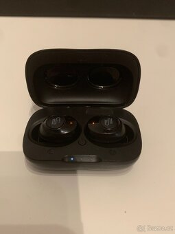 Bezdrátová sluchátka GoGEN TWS BRO - 2