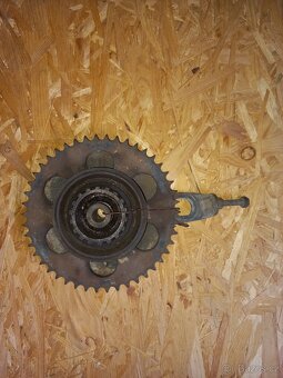 Jawa "kývačka" rozeta - 2