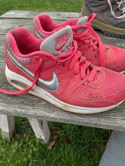 Pohorky Navaho dámské a Nike sportovní dámské vel 37 - 2