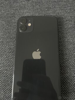 IPhone 11 128GB Černý - 2
