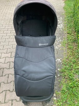 Sportovní kočárek zn.Kinderkraf (pláštěnka+ nánožník) - 2