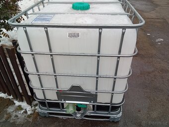 Nádrž na vodu 1000 litrů IBC - 2