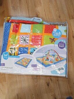 Hrací deka s hrazdičkou - 2
