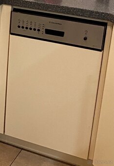 Myčka na nádobí 45 cm - 2