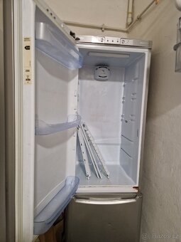 Stará lednice s mrazákem - 2