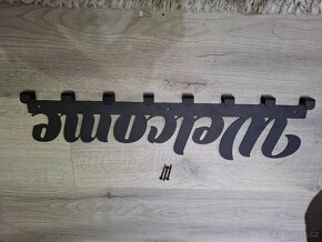 Věšák na bundy - 2