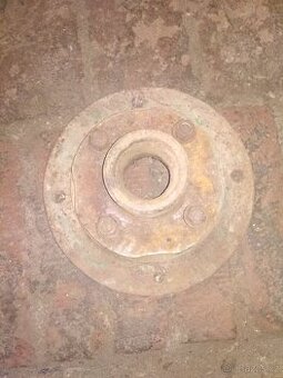 2x náboj kola Zetor 4011 - 2