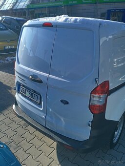 Ford courier - 2