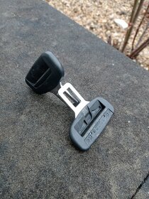 Spona na bezpečnostní pás Škoda Volkswagen Seat - 2