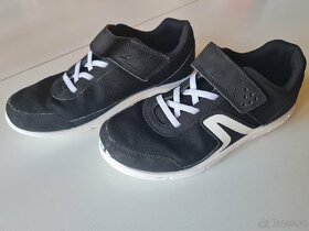Dětské sportovní boty (bílá podrážka) vel.38 - 2