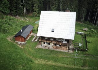 Dlouhodobý pronájem přízemí srubu - 2
