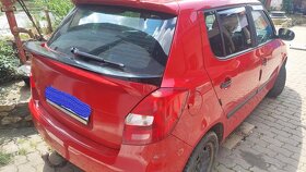 SKODA FABIA 2 rok v.2011 nahradní dily - 2