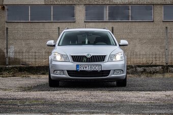 Škoda Octavia Combi 2.0 TDI CR DPF Ambition DSG - 2