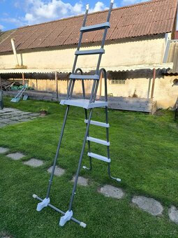 Bezpečnostní schůdky k bazénu INTEX 1,22m - 2