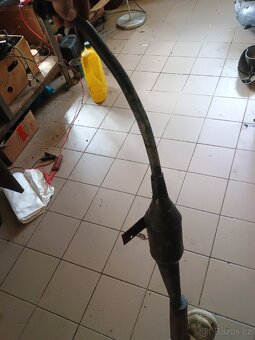 Bustl exhaust na Babettu - 2