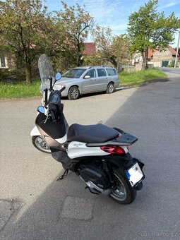 Piaggio Medley 125 - 2