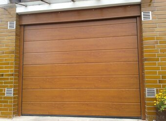 HORMANN SEKČNÍ GARÁŽOVÁ VRATA ISOMATIC42 /2500x2125mm - 2