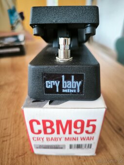 Wah-wah pedál Dunlop CBM95 Cry Baby mini - 2