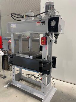 Dílenský - rovnací hydraulický lis MAQ DL 100t - 2