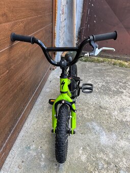 Specialized Hotrock 12 (+ přídavná kolečka a vodící tyč) - 2