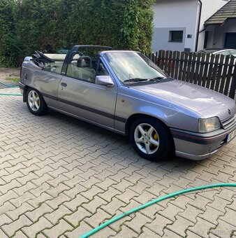Opel Kadett 1.6i cabrio Bertone - 2