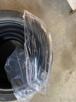 Kryty předních světel pro BMW E90/E91 - 2