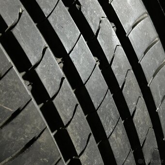 Letní pneu 215/45 R16 86H Kumho 6mm - 2