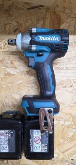 Držák aku baterie a nářadí Makita 18V - 2
