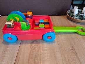 Fisher Price Vozík + 12 kostek - 2