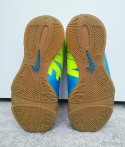 Fotbalové tenisky zn.Nike Mercurial - vel.28 - 2