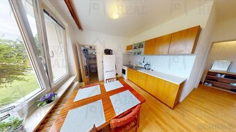 Dlouhodobý pronájem bytu 2+1 60 m² se spíží a šatnou, ul.... - 2