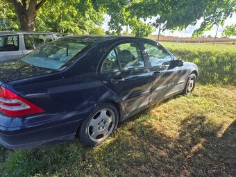 Mercedes-Benz C 200 - 2
