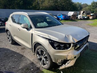 Volvo XC40 T5 Inscrption AWD automat 2.0i 182kw, r.2019, DPH - 2