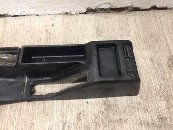 BMW E34 1987-1995 - STŘEDOVÝ TUNEL ČERNÝ - 2