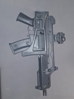 Airsoftova replika r-36 - 2