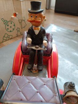 plechové auto Cragstan Shaking - 2